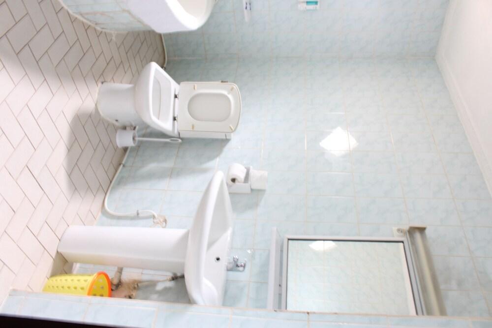 Prestige Hotel Yaounde Bagian luar foto